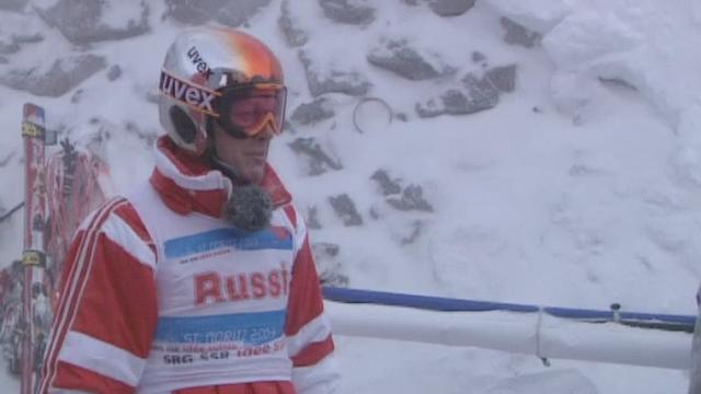 Bernhard Russi prépare la piste de descentes des mondiaux de St-Moritz en 2003. [RTS]