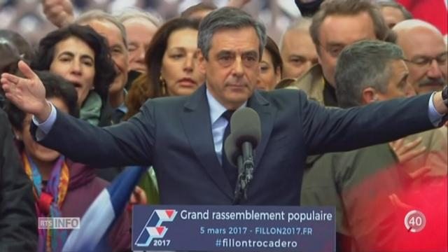 Plusieurs milliers de personnes à Paris pour soutenir Fillon