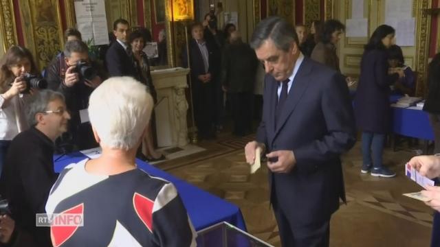 François Fillon s'est rendu aux urnes à la mi-journée à Paris