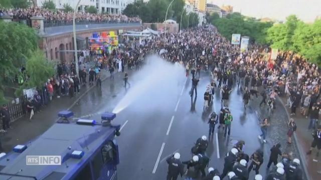 Heurts entre police et manifestants anti-G20 à Hambourg