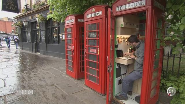 Royaume-Uni: les célèbres cabines téléphoniques recyclées