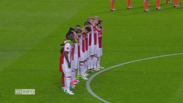 Minute de silence avant Manchester United - Ajax Amsterdam