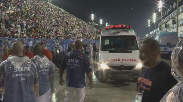 Un accident ternit un défilé du Carnaval de Rio