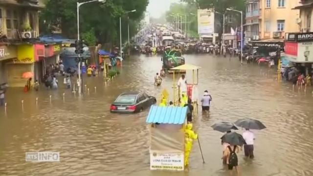 Violentes pluies de mousson à Bombay