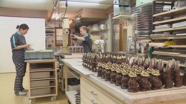 Lapins en chocolat, différences entre artisanat et industrie