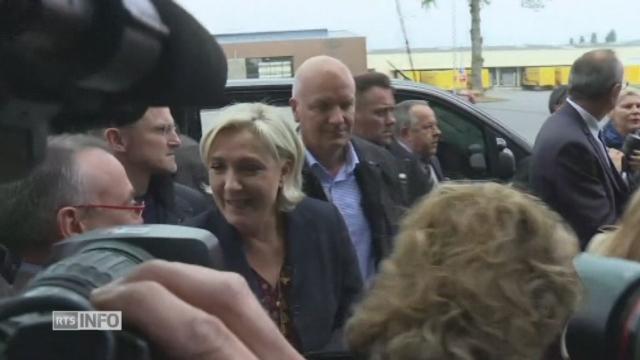 Le Pen accueillie par des jets d'oeufs lors d'un déplacement