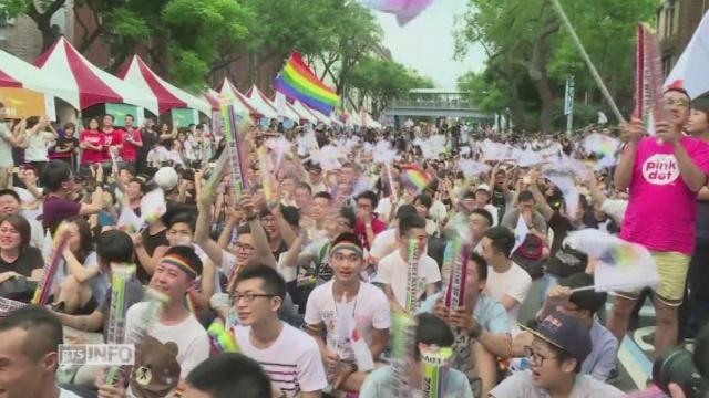Décision historique à Taïwan en faveur du mariage gay