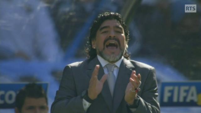 Diego Maradona entraîneur de l'équipe d'Argentine en 2010. [RTS]