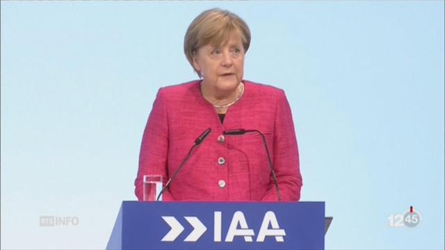 Angela Merkel a inauguré le salon de l’automobile de Francfort