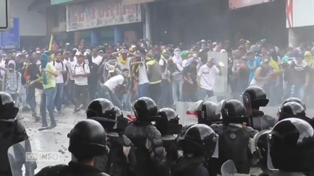 Les images des affrontements entre manifestants et policiers au Venezuela