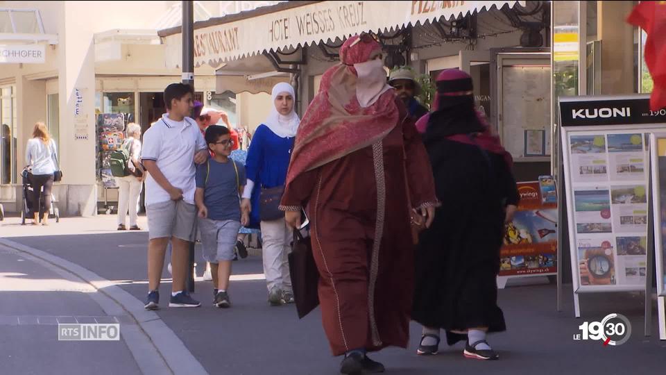 Le Conseil fédéral veut punir toute personne qui force une femme à revêtir une Burqa. Contre-projet à l'initiative anti-burqa