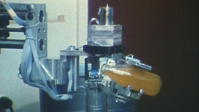 Les robots industriels en 1982.