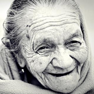 Femme âgée - PIXNIO [pixnio.com]