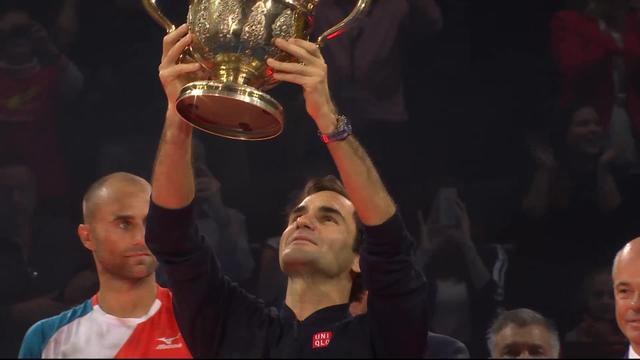 Finale, R. Federer (SUI) - M. Copil (ROU) (7-6, 6-4): la remise du trophée