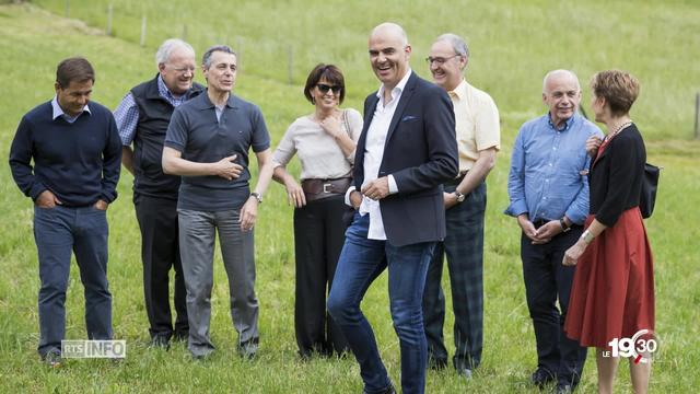 Le Conseil fédéral en course d'école en terres fribourgeoises, celles du Président Alain Berset.