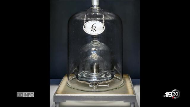 La mesure du kilogramme en passe d'être redéfinie grâce à une balance de dernière technologie.