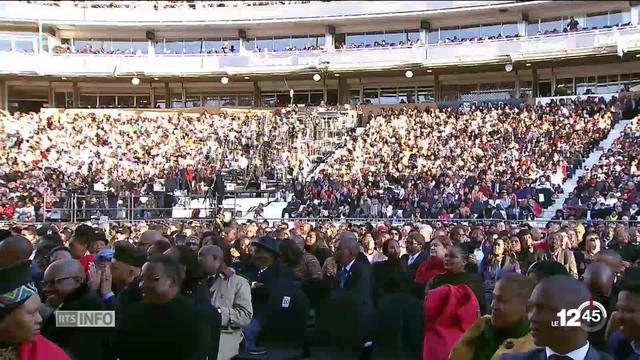 Nelson Mandela aurait eu 100 ans aujourd'hui. Barack Obama salue la mémoire du héros de la lutte contre l'apartheid.