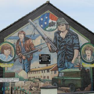 L’une des nombreuses fresques de Belfast comme autant de témoins de la lutte acharnée entre Républicains et Loyalistes [RTS - Stéphane Cosme]