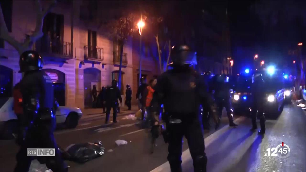 Affrontements à Barcelone après l'arrestation de Carles Puigdemont