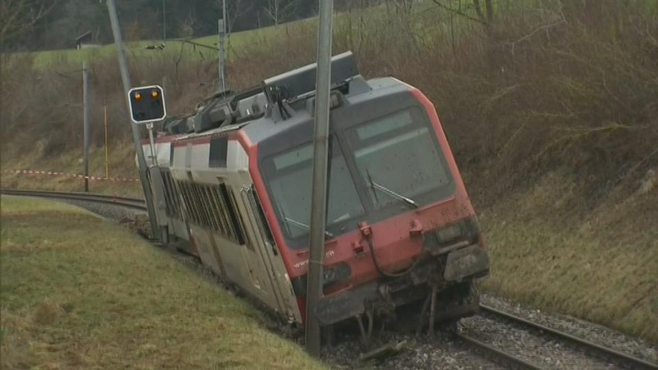 Un train déraille après une coulée de boue