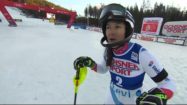 Levi (FIN), Slalom dames, 1re manche: le passage de Wendy Holdener (SUI)
