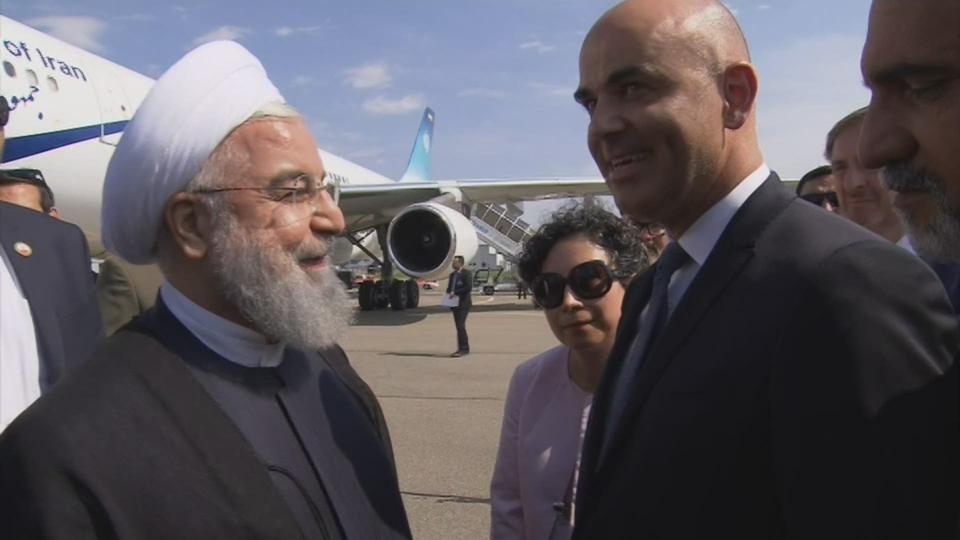 Hassan Rohani accueilli avec les honneurs militaires à Zurich