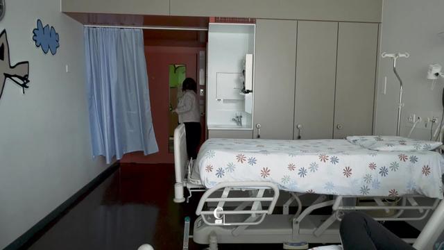 Des bénévoles à l'hôpital pour tenir compagnie aux enfants.