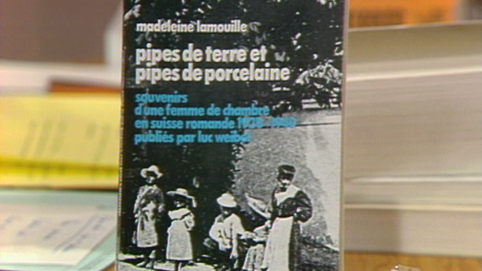 Le destin de Madeleine Lamouille, femme de chambre, racontée dans le livre "Pipes de terre et pipes de porcelaine". [RTS]