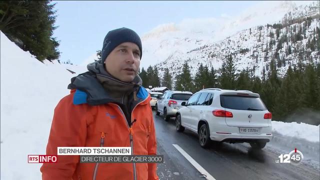 Intempéries: l'accumulation de neige et d'eau continue de menacer de nombreuses régions