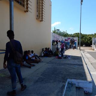Mayotte, village Eva, quand l’école se fait hors les murs… [RTS - Marion Urban]