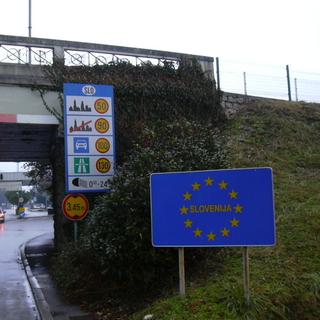 Frontière entre la Slovénie et l'Italie au niveau de Gorizia et Nova Gorica [CC - Dantadd]
