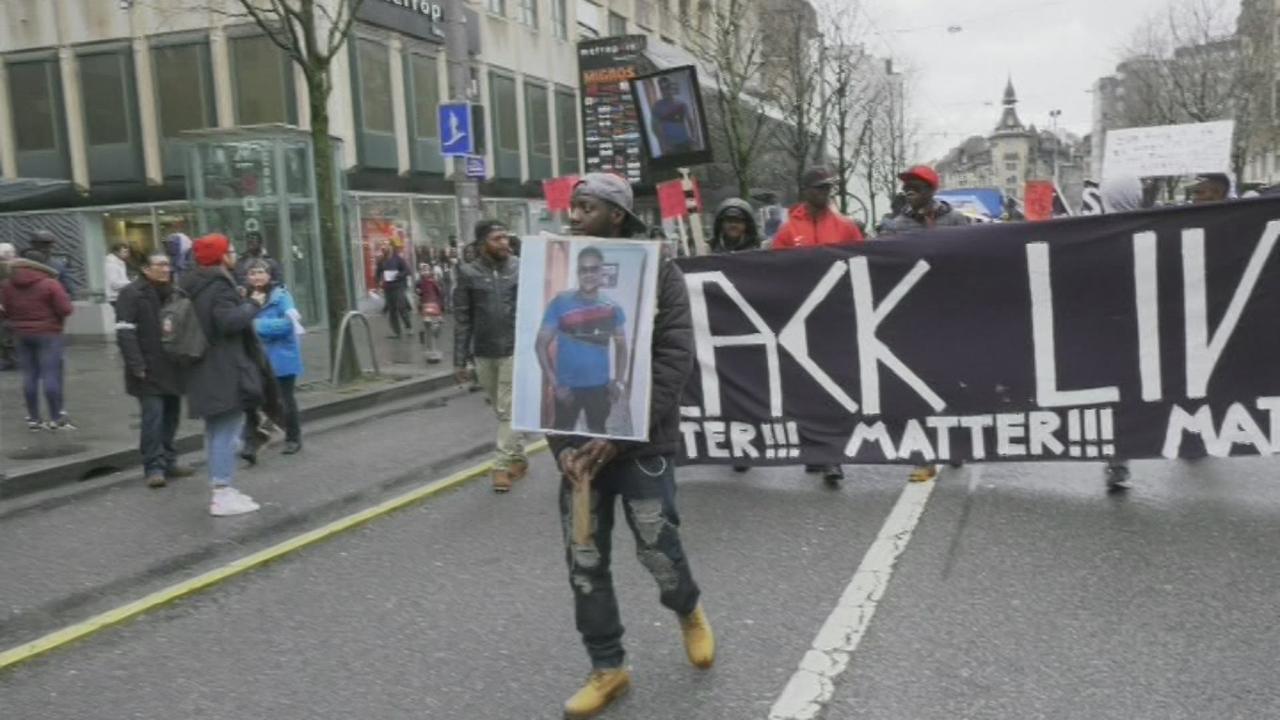 Manifestation à Lausanne contre le racisme.