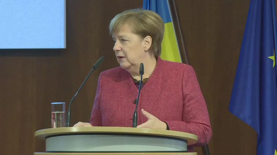 Angela Merkel rejette toute solution militaire en Ukraine