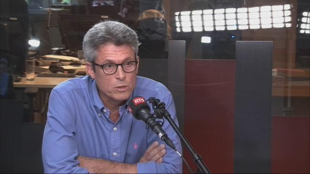 Faut-il généraliser la vaccination contre les tiques? Interview de Renaud Du Pasquier (vidéo)