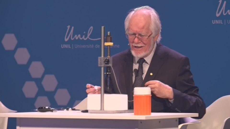 Jacques Dubochet honoré pour son Nobel à Lausanne