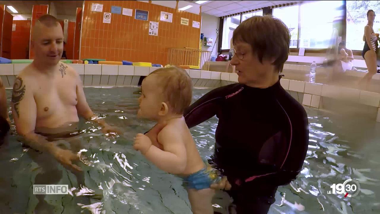 Bébés nageurs: la méthode a bien évolué, mais elle reste prisée