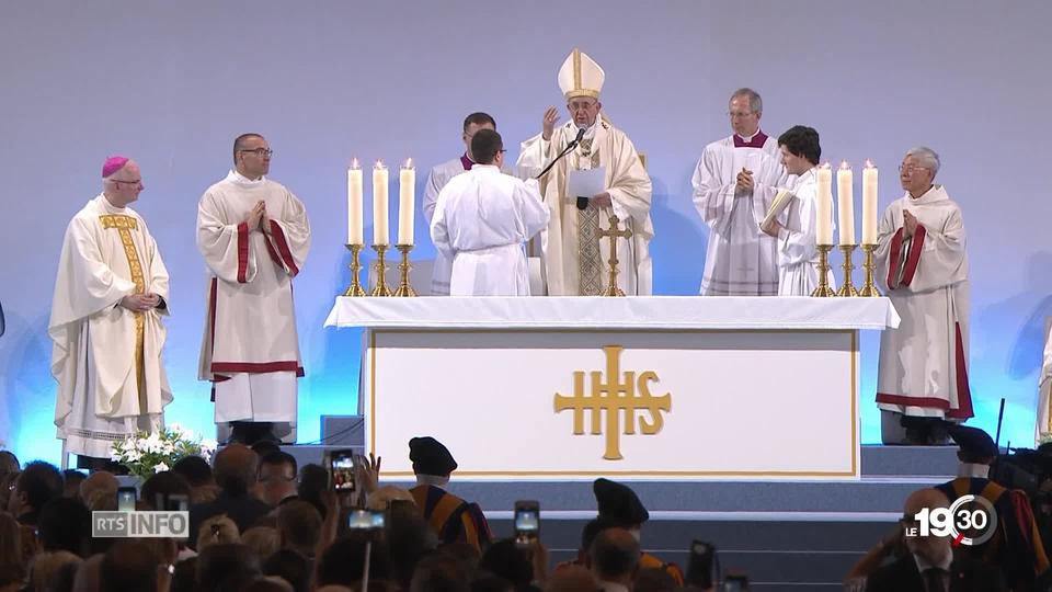 Visite papale, journée historique: 40'000 fidèles ont assisté à la messe célébrée à Palexpo par le pape François