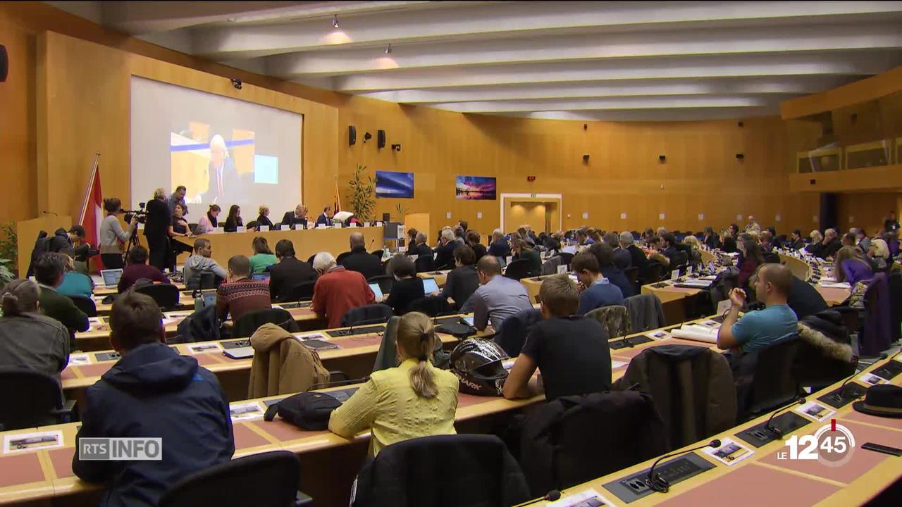 La question des notes de frais débattue au parlement de la Ville de Genève après le récent rapport de la Cour des comptes.