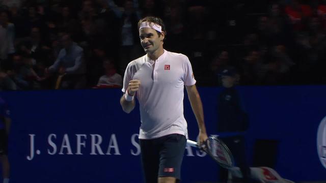 ATP Bâle: Roger Federer élimine dans la douleur Gilles Simon (7-6 4-6 6-4) en quarts de finale
