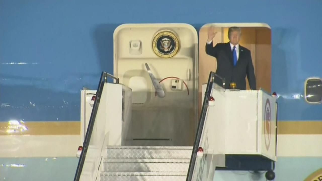 Donald Trump arrive à Singapour