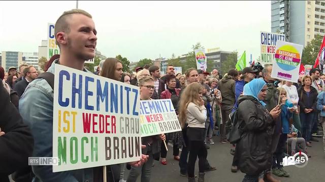 A Chemnitz en Allemagne, manifestants pro et anti-étrangers s'affrontent