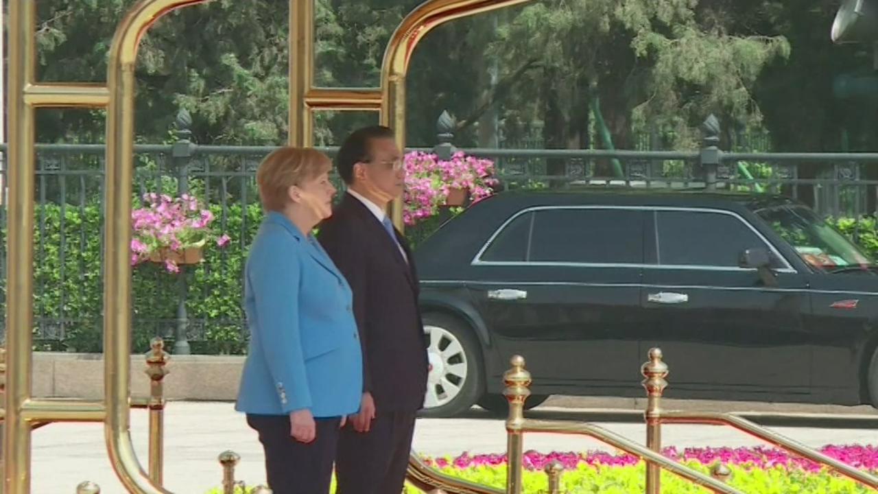 Angela Merkel en mission politique en Chine