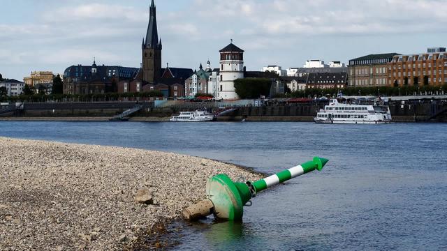 La canicule gagne l'ensemble du continent: des températures records, sécheresse et fleuves asséchés.