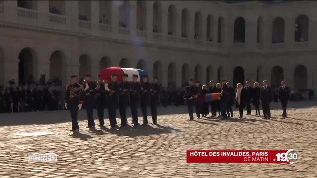 La France dit adieu à Charles Aznavour. Un hommage national lui a été rendu dans la cour des Invalides à Paris.