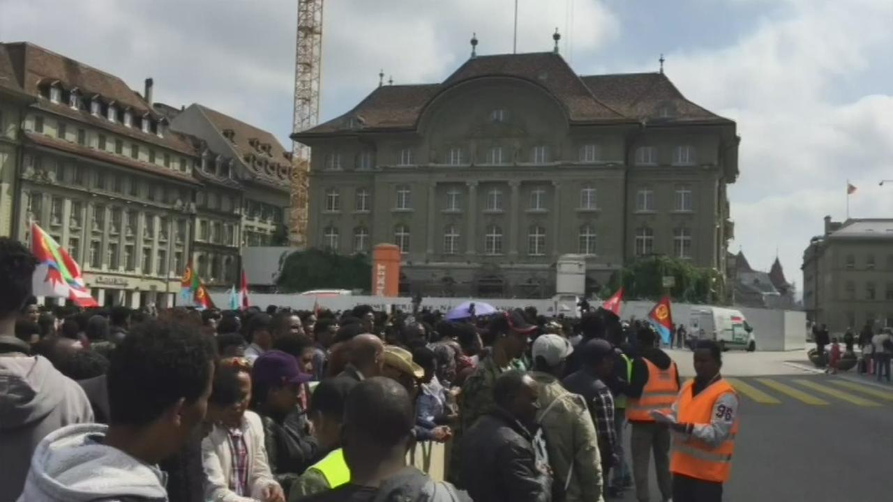 Plus de 1500 Erythréens manifestent contre la politique d'asile suisse