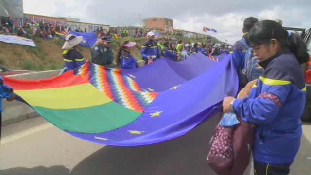 La Bolivie déploie un drapeau de 200 km pour réclamer un accès à la mer.