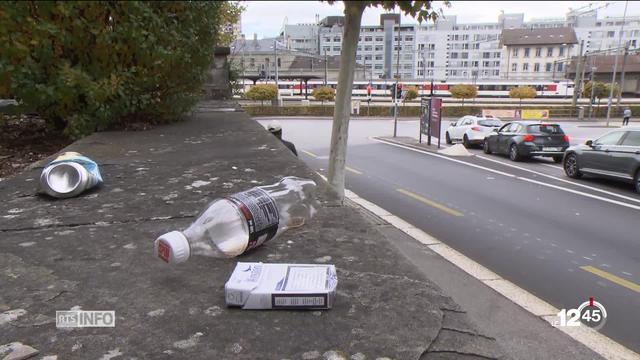 Canton de Fribourg: jeter son mégot ou son chewing-gum sur la chaussée est désormais passible d'une amende.