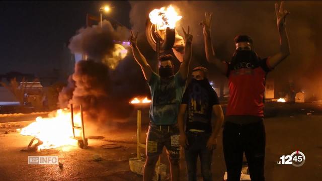 Irak, le peuple contre le pouvoir corrompu est descendu dans la rue pour exiger eau et électricité.