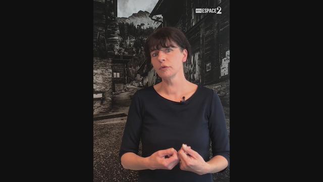 L’écrivaine Catherine Lovey et Chez-les-Reuse (VS), son village d’origine. Le Roman des Romands 3-5