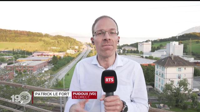 L'autoroute A9 entre Villeneuve et Vevey a été fermée dans les deux sens depuis 17h. Patrick Le Fort commente la situation.